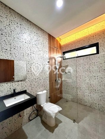 Rumah Modern LB/LT 193m2/145m2 Dijual di Villa Melati Mas, Tangerang Selatan Rumah Modern LB/LT 193m2/145m2 Dijual di Villa Melati Mas, Tangerang Selatan