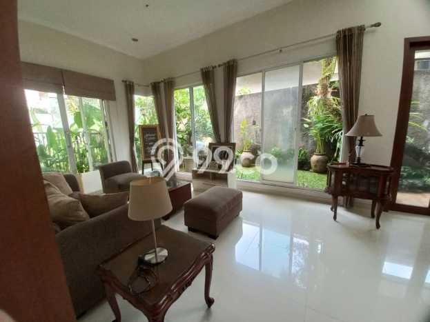 Hunian Mewah LB 300m2 Siap Pakai Desain Elegan di BSD The Green, Tangerang Hunian Mewah LB 300m2 Siap Pakai Desain Elegan di BSD The Green, Tangerang