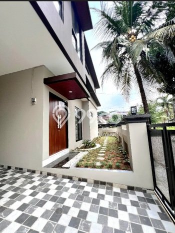 Rumah Modern LB/LT 193m2/145m2 Dijual di Villa Melati Mas, Tangerang Selatan Rumah Modern LB/LT 193m2/145m2 Dijual di Villa Melati Mas, Tangerang Selatan