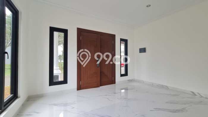 Siap Huni Hunian Elit 4 Kamar di BSD Dekat ke Mana Pun Siap Huni Hunian Elit 4 Kamar di BSD Dekat ke Mana Pun