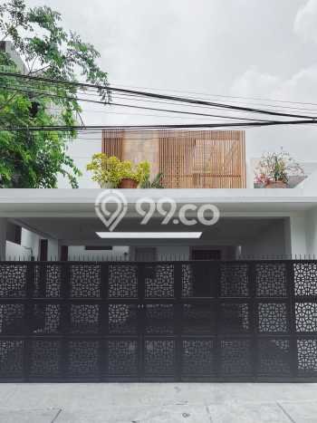 Dijual Rumah Mewah Elegan Dengan View Cantik di Sayap Dago, Bandung Dijual Rumah Mewah Elegan Dengan View Cantik di Sayap Dago, Bandung