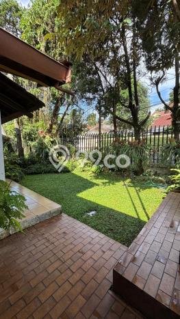 Rumah Luxury Modern Siap Huni di Dago Bandung Rumah Luxury Modern Siap Huni di Dago Bandung