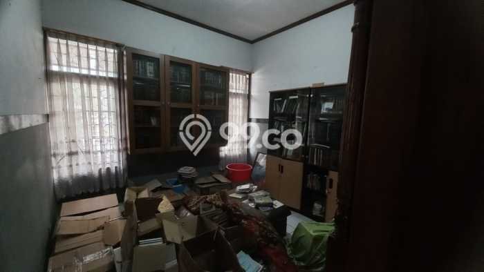 Hunian Eksklusif Siap Huni LT 226m2 di Regol, Bandung Hunian Eksklusif Siap Huni LT 226m2 di Regol, Bandung