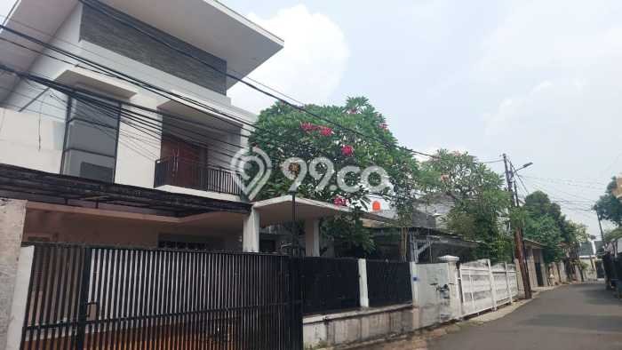 Ready to Use! Premium House LT 261m2 Desain Modern di Pondok Pinang Ready to Use! Premium House LT 261m2 Desain Modern di Pondok Pinang