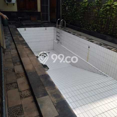 Jual Rumah Luas Elegan Dengan View Cantik di Intercon, Jakarta Barat Jual Rumah Luas Elegan Dengan View Cantik di Intercon, Jakarta Barat