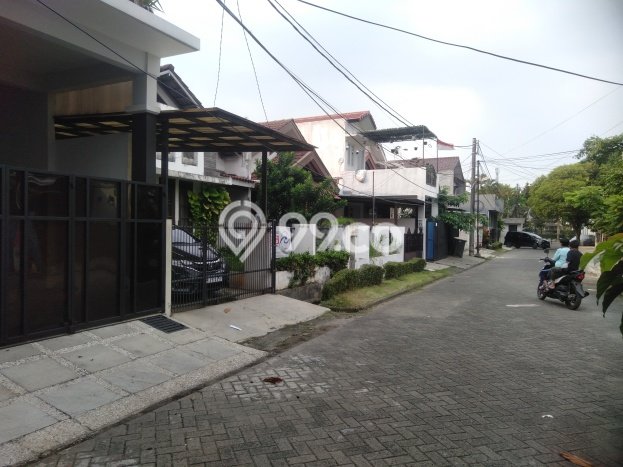 Rumah Asri 3 KT di Bintaro, Tangerang Selatan - LT 120m² Rumah Asri 3 KT di Bintaro, Tangerang Selatan - LT 120m²