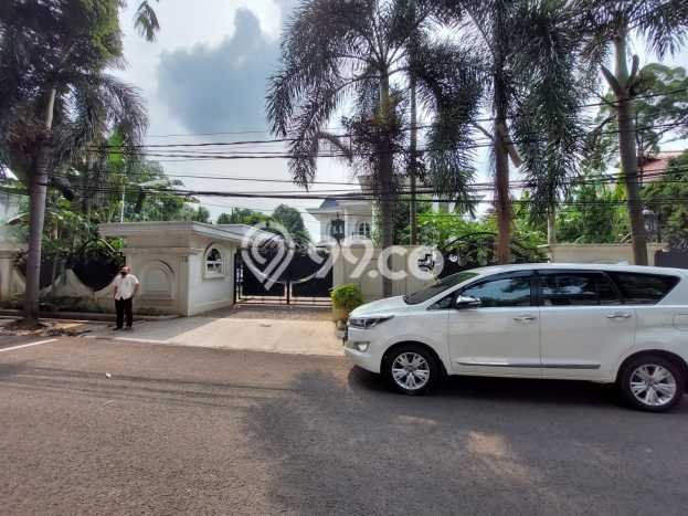 Siap Huni Hunian Elit 8 Kamar di Cilandak Dekat ke Mana Saja Siap Huni Hunian Elit 8 Kamar di Cilandak Dekat ke Mana Saja