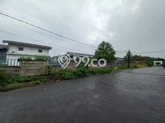 Gudang di Jati Uwung, Luas 12000m², Jalan Utama, Lokasi Ramai Gudang di Jati Uwung, Luas 12000m², Jalan Utama, Lokasi Ramai