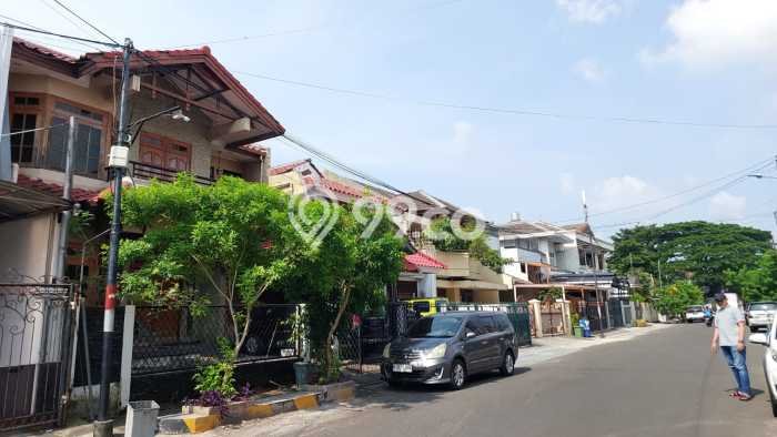 Hunian Eksklusif Dijual LT 246m2 di Kelapa Gading, Jakarta Utara Hunian Eksklusif Dijual LT 246m2 di Kelapa Gading, Jakarta Utara
