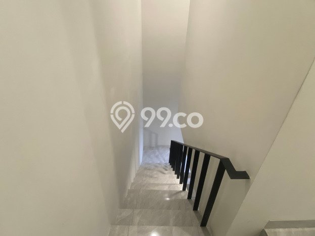 Dijual Rumah Premium dengan Fasilitas Sekitar Komplit di BSD, Tangerang Selatan Dijual Rumah Premium dengan Fasilitas Sekitar Komplit di BSD, Tangerang Selatan