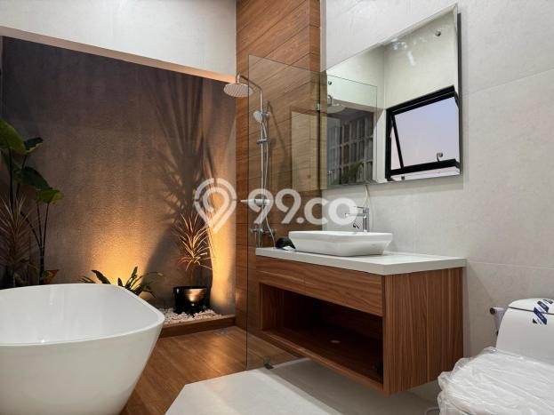 Rumah Minimalis di BSD Puspita Loka, Tangerang, Luas 240m² Bangunan 320m² Rumah Minimalis di BSD Puspita Loka, Tangerang, Luas 240m² Bangunan 320m²