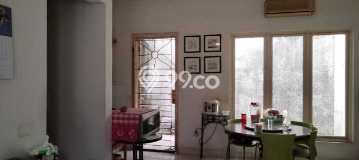 For Sale Hunian Rumah Terawat 3 KT di Gading Serpong, Tangerang For Sale Hunian Rumah Terawat 3 KT di Gading Serpong, Tangerang