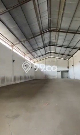 LOKASI STRATEGIS! Gudang Kawasan Kosambi, Luas 627m2m², Kawasan Berkembang LOKASI STRATEGIS! Gudang Kawasan Kosambi, Luas 627m2m², Kawasan Berkembang