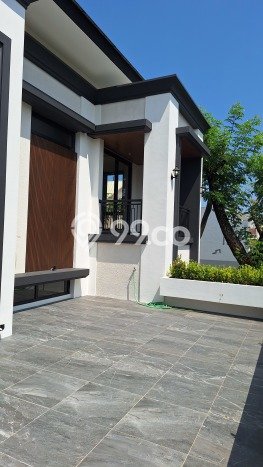 Hot Offer Hunian Premium Ideal dan Luas di BSD, Tangerang Selatan Hot Offer Hunian Premium Ideal dan Luas di BSD, Tangerang Selatan