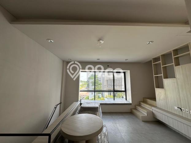 For Sale Rumah 3 Kamar Lokasi Strategis Bagus dan Strategis di BSD For Sale Rumah 3 Kamar Lokasi Strategis Bagus dan Strategis di BSD