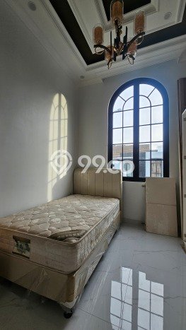 Best Deal Hunian Mewah Ideal dan Luas di BSD, Tangerang Selatan Best Deal Hunian Mewah Ideal dan Luas di BSD, Tangerang Selatan