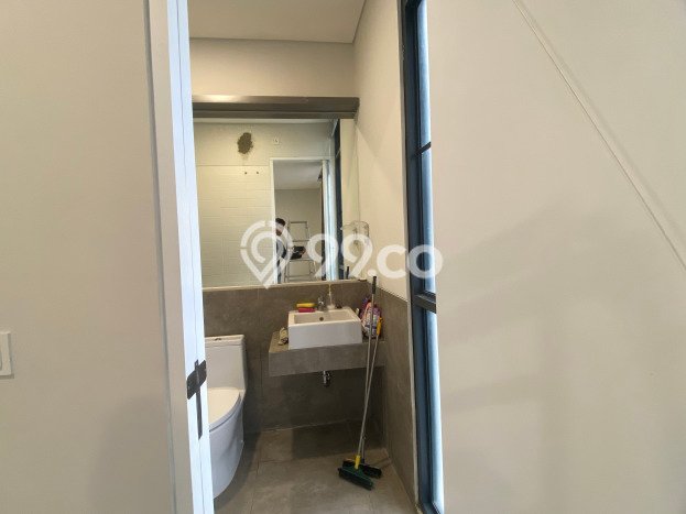 Dijual Rumah Premium dengan Fasilitas Sekitar Komplit di BSD, Tangerang Selatan Dijual Rumah Premium dengan Fasilitas Sekitar Komplit di BSD, Tangerang Selatan