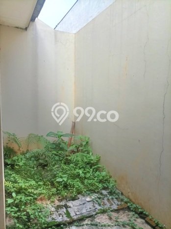 Rumah Kost untuk Dijual di BSD dengan 5 KT, 4 KM, Luas 147m2 Rumah Kost untuk Dijual di BSD dengan 5 KT, 4 KM, Luas 147m2