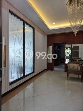 Hunian Eksklusif Siap Huni LT 375m2 di BSD, Tangerang Selatan Hunian Eksklusif Siap Huni LT 375m2 di BSD, Tangerang Selatan