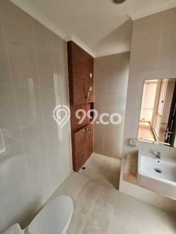 Ready to Use! Luxury House LT 120m2 Desain Modern di BSD Ready to Use! Luxury House LT 120m2 Desain Modern di BSD