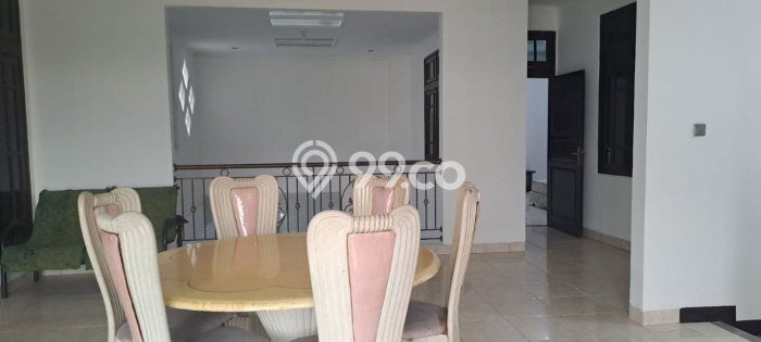 Rumah Luxury Modern Tanpa Renovasi di Pondok Bambu Jakarta Timur Rumah Luxury Modern Tanpa Renovasi di Pondok Bambu Jakarta Timur