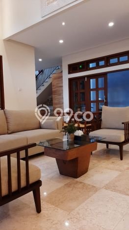 Ready to Use! Luxury House LT 294m2 Desain Elegan di Sentul Ready to Use! Luxury House LT 294m2 Desain Elegan di Sentul