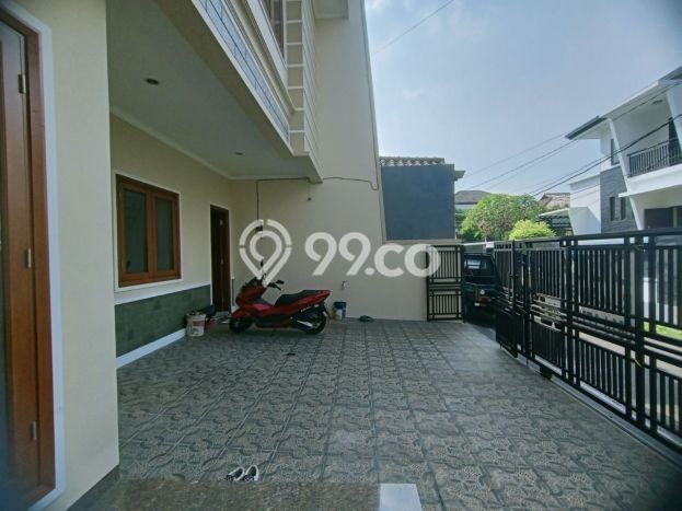 Hot Offer Hunian Mewah Ideal dan Luas di Duren Sawit, Jakarta Timur Hot Offer Hunian Mewah Ideal dan Luas di Duren Sawit, Jakarta Timur