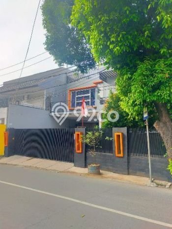 Dijual Rumah Premium dengan Fasilitas Sekitar Lengkap di Pasar Rebo, Jakarta Timur Dijual Rumah Premium dengan Fasilitas Sekitar Lengkap di Pasar Rebo, Jakarta Timur