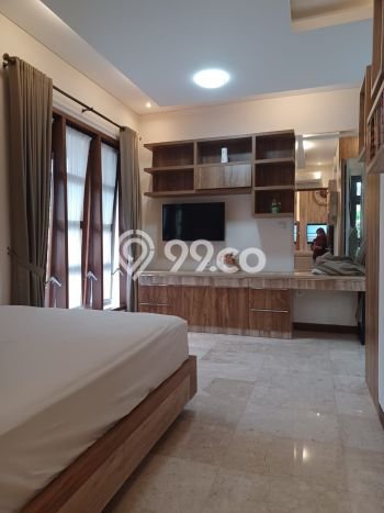 Ready to Use! Luxury House LT 294m2 Desain Elegan di Sentul Ready to Use! Luxury House LT 294m2 Desain Elegan di Sentul