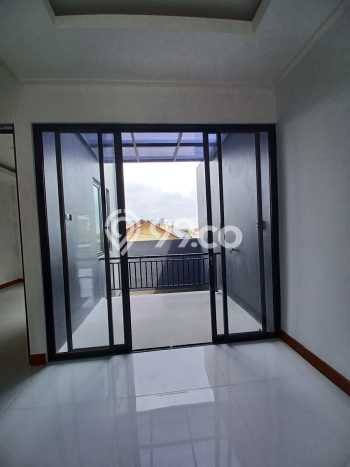 Jual Rumah Eksklusif 3 KT di Jatiwaringin, Bekasi Jual Rumah Eksklusif 3 KT di Jatiwaringin, Bekasi