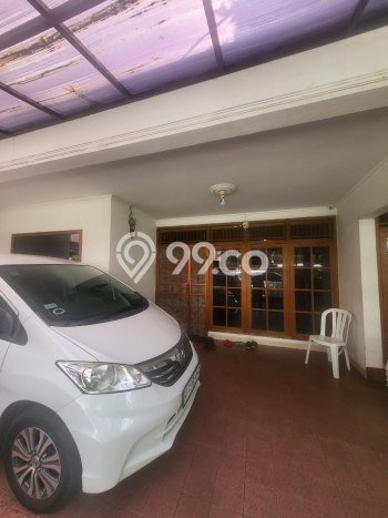 Dijual Rumah Premium dengan Fasilitas Sekitar Lengkap di Kebayoran Lama, Jakarta Selatan Dijual Rumah Premium dengan Fasilitas Sekitar Lengkap di Kebayoran Lama, Jakarta Selatan