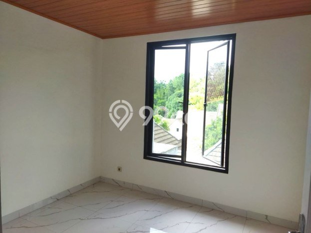 Dijual Hunian Rumah Terawat 3 Kamar di Cibubur, Bogor Dijual Hunian Rumah Terawat 3 Kamar di Cibubur, Bogor