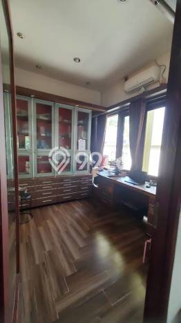 Rumah Luxury Modern Siap Huni di Cibubur Bekasi Rumah Luxury Modern Siap Huni di Cibubur Bekasi