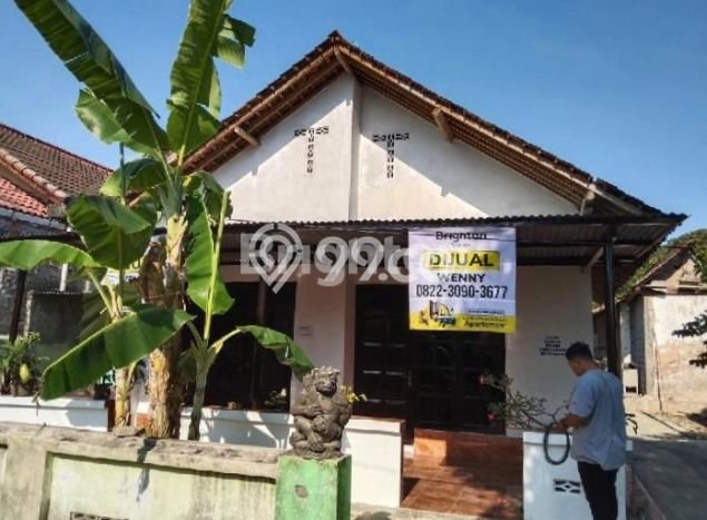 Rumah area Kasihan, 2 KM, Area Strategis, Luas 213m² LB 150m² Rumah area Kasihan, 2 KM, Area Strategis, Luas 213m² LB 150m²