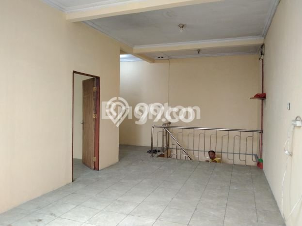 Ruko Area Premium Kawasan Mergangsan, Luas 185m², Ramai Ruko Area Premium Kawasan Mergangsan, Luas 185m², Ramai