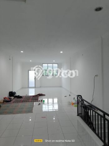 AREA PROSPEKTIF! Ruko di Godean, Luas 150m², Sentra Bisnis AREA PROSPEKTIF! Ruko di Godean, Luas 150m², Sentra Bisnis