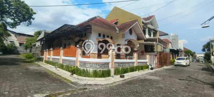 Rumah kawasan Godean, Sleman, Luas 165m2m² Bangunan 290m2m² Rumah kawasan Godean, Sleman, Luas 165m2m² Bangunan 290m2m²