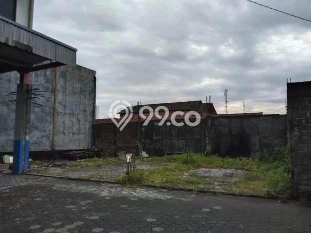 Disewakan Gudang di Kawasan Ramai Sleman Luas 770m2 Disewakan Gudang di Kawasan Ramai Sleman Luas 770m2