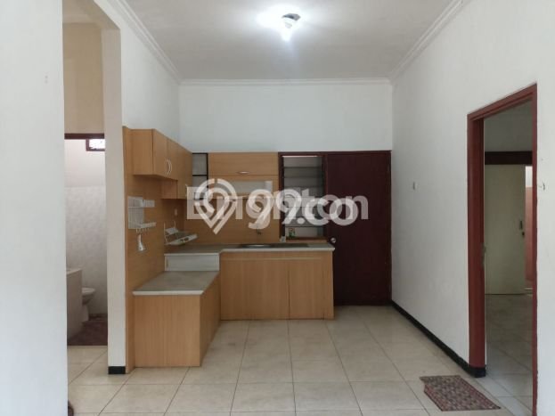 Rumah Strategis Minimalis Lb 178m2 di Depok, Sleman Rumah Strategis Minimalis Lb 178m2 di Depok, Sleman