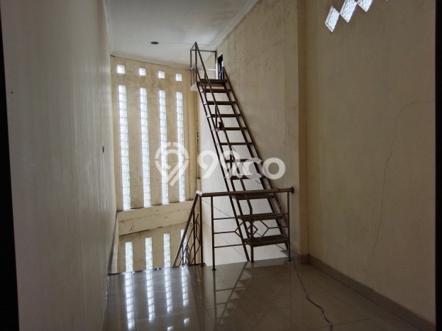 Disewakan Gudang di Kawasan Ramai Sleman Luas 770m2 Disewakan Gudang di Kawasan Ramai Sleman Luas 770m2