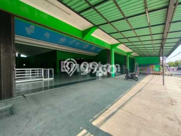 Ruko di Kalasan, Luas 800m2m², Area Komersial, Siap Operasi Ruko di Kalasan, Luas 800m2m², Area Komersial, Siap Operasi