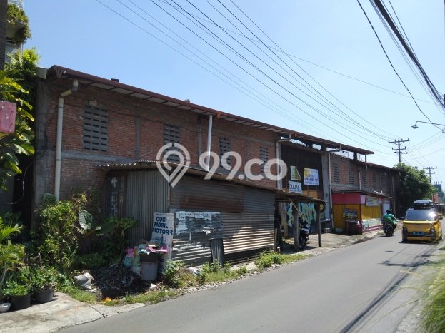 Unit Gudang Dijual di Sleman LT 1841m2 & LB 1700m2 Unit Gudang Dijual di Sleman LT 1841m2 & LB 1700m2