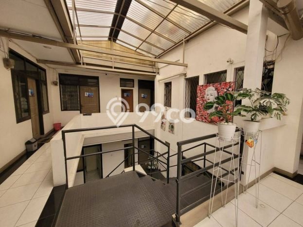 Ready to Use! Luxury House LT 360m2 Desain Elegan di Pasteur Ready to Use! Luxury House LT 360m2 Desain Elegan di Pasteur