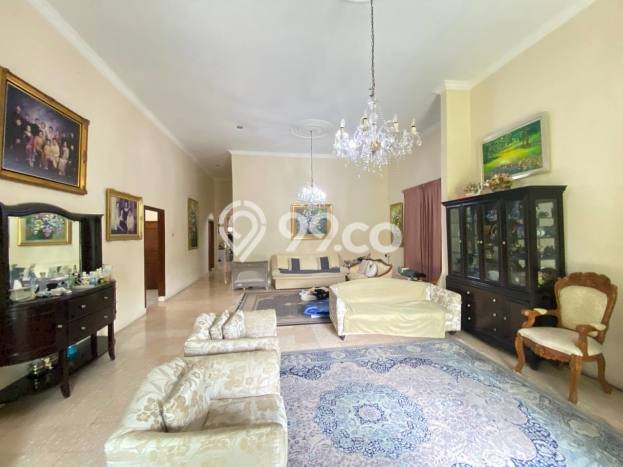 Ready to Use! Premium House LT 640m2 Desain Elegan di Riau Ready to Use! Premium House LT 640m2 Desain Elegan di Riau