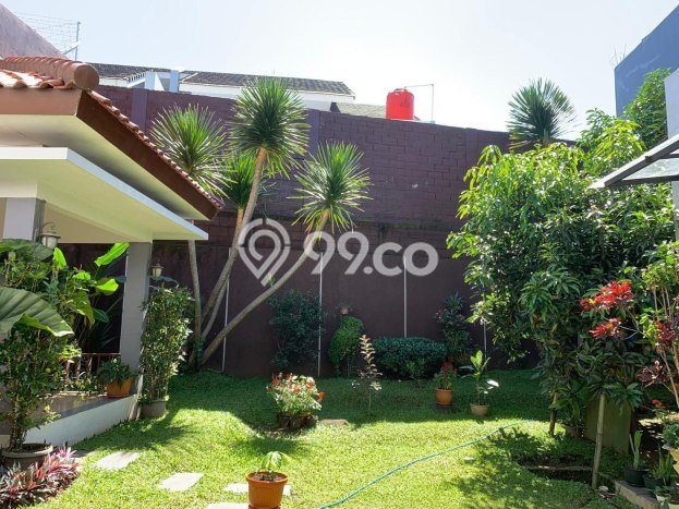 Rumah Berkualitas LT 399m2m² / LB 250m2m² di Bandung Utara, Dekat Pusat Kota, Bandung Rumah Berkualitas LT 399m2m² / LB 250m2m² di Bandung Utara, Dekat Pusat Kota, Bandung