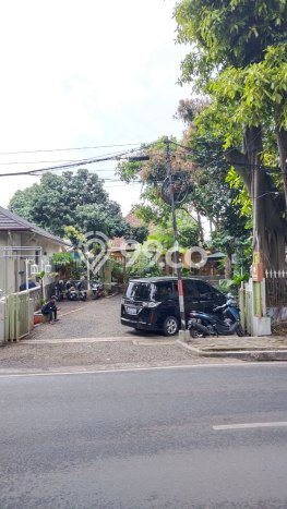 Rumah Terawat di , Bandung, LT 520m2m² Bangunan 220m2m² HARGA MENARIK! Rumah Terawat di , Bandung, LT 520m2m² Bangunan 220m2m² HARGA MENARIK!