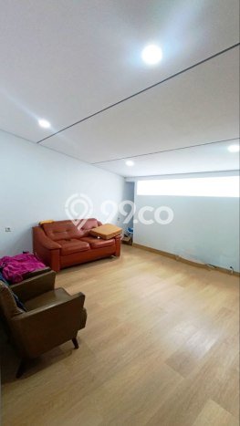 For Sale! Luxury House LT 187m2 Desain Elegan di BKR For Sale! Luxury House LT 187m2 Desain Elegan di BKR