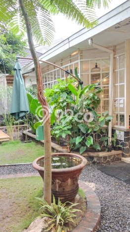 Rumah Terawat di , Bandung, LT 520m2m² Bangunan 220m2m² HARGA MENARIK! Rumah Terawat di , Bandung, LT 520m2m² Bangunan 220m2m² HARGA MENARIK!