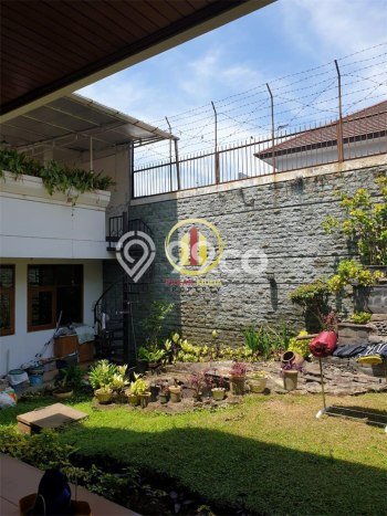 Rumah 5 KT 4 KM View Laut di , Bandung Rumah 5 KT 4 KM View Laut di , Bandung