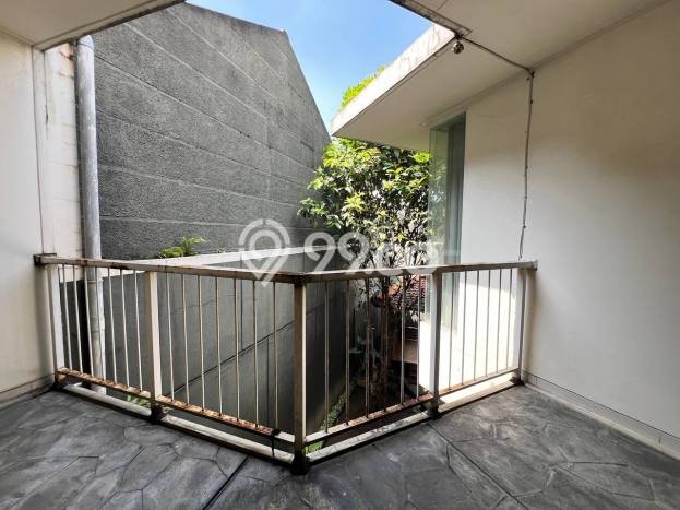 Hunian Elit LB 500m2 Siap Huni Desain Elegan di Buah Batu, Bandung Hunian Elit LB 500m2 Siap Huni Desain Elegan di Buah Batu, Bandung